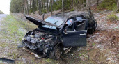 Съехал с дороги и опрокинулся: в аварии на трассе в Кировской области пострадали двое