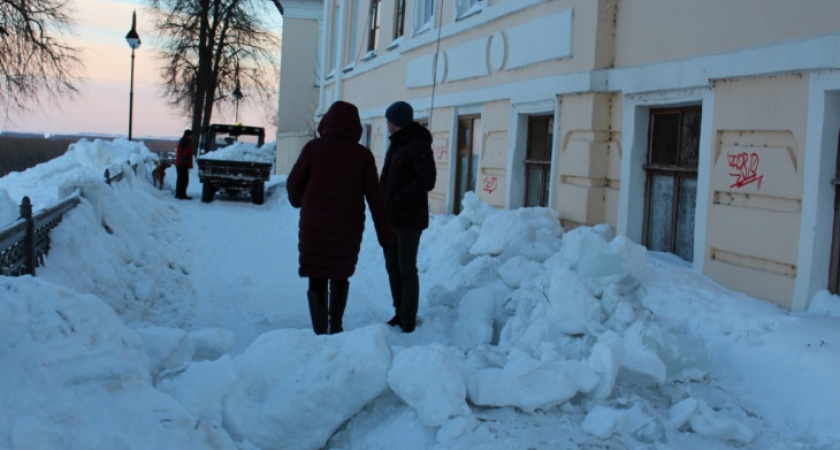 Роковой снежный циклон полностью парализует жизнь россиян: синоптики поделились пугающим прогнозом