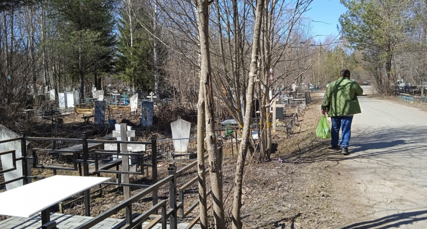 Кировские власти сообщили о переезде службы похоронного дела