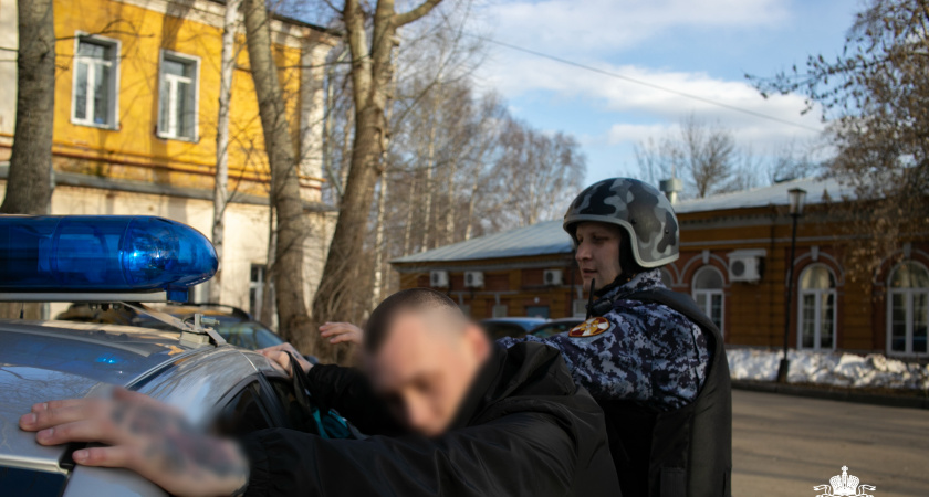 22-летний бесправник гонял на ВАЗе по Кирово-Чепецку: чем все закончилось?