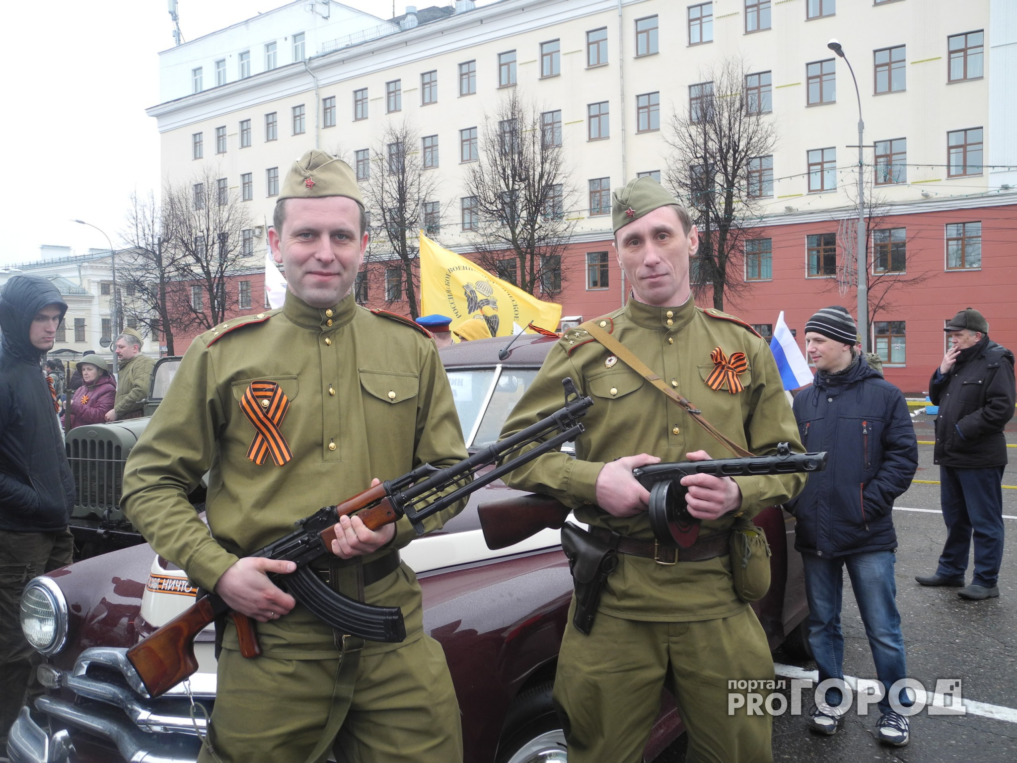 Фоторепортаж: в Кирове прошел парад ретроавтомобилей