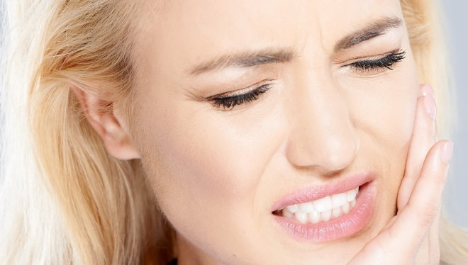 Как избавиться от повышенной чувствительности зубов?