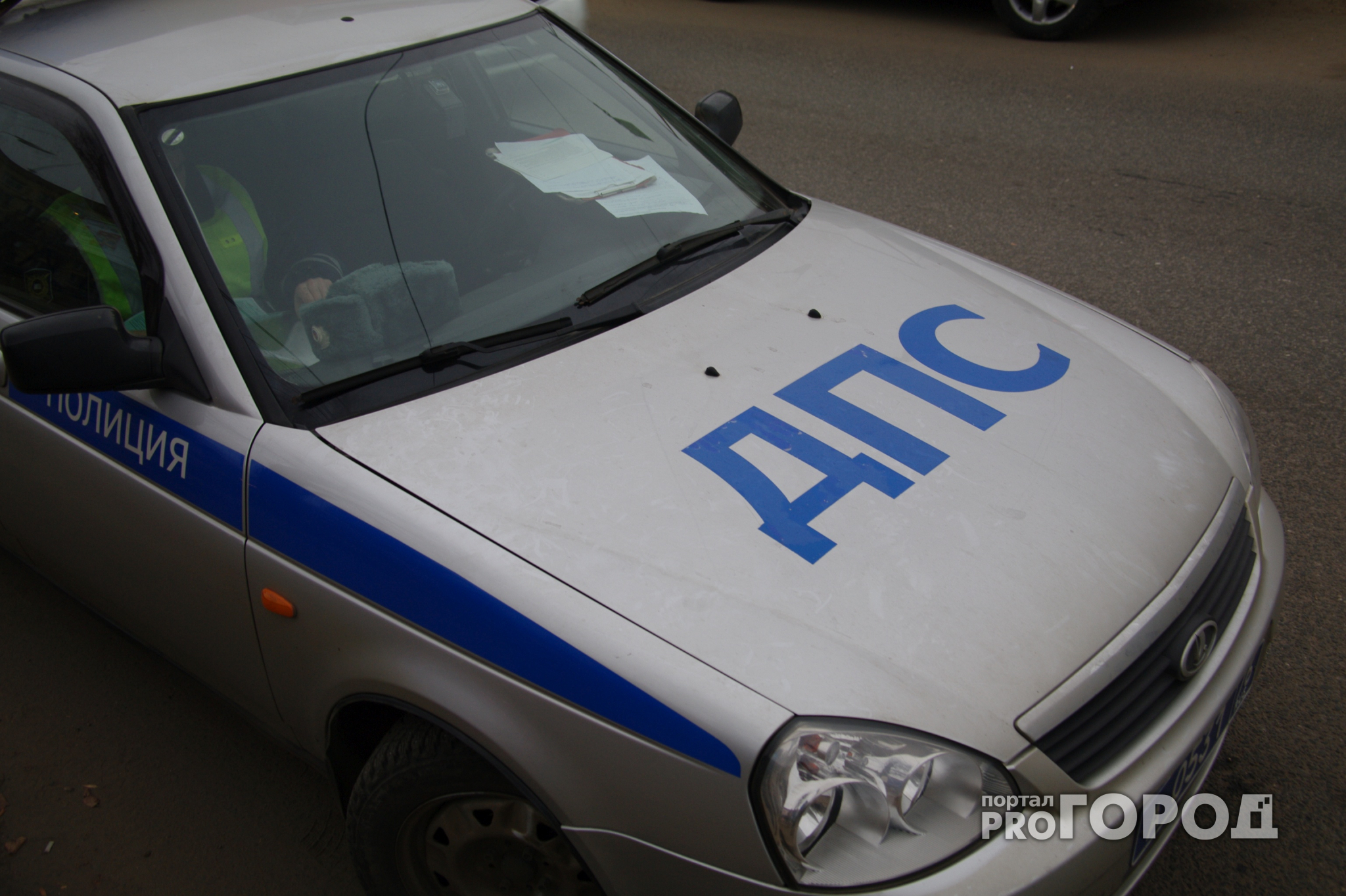 В Кирове пьяный водитель предложил автоинспектору взятку в 1100 долларов