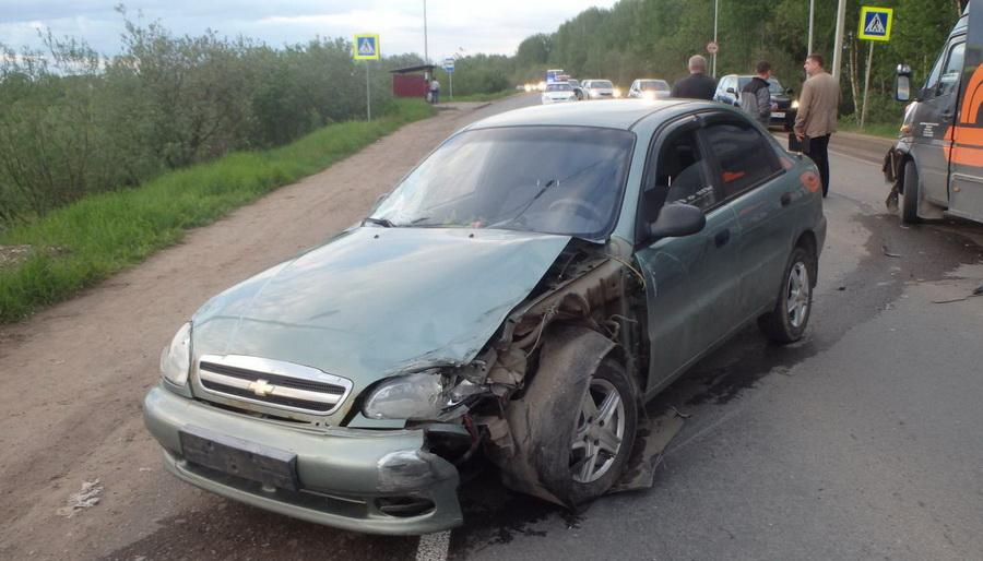 В Кировской области водитель сбил двоих детей: 12-летняя девочка погибла