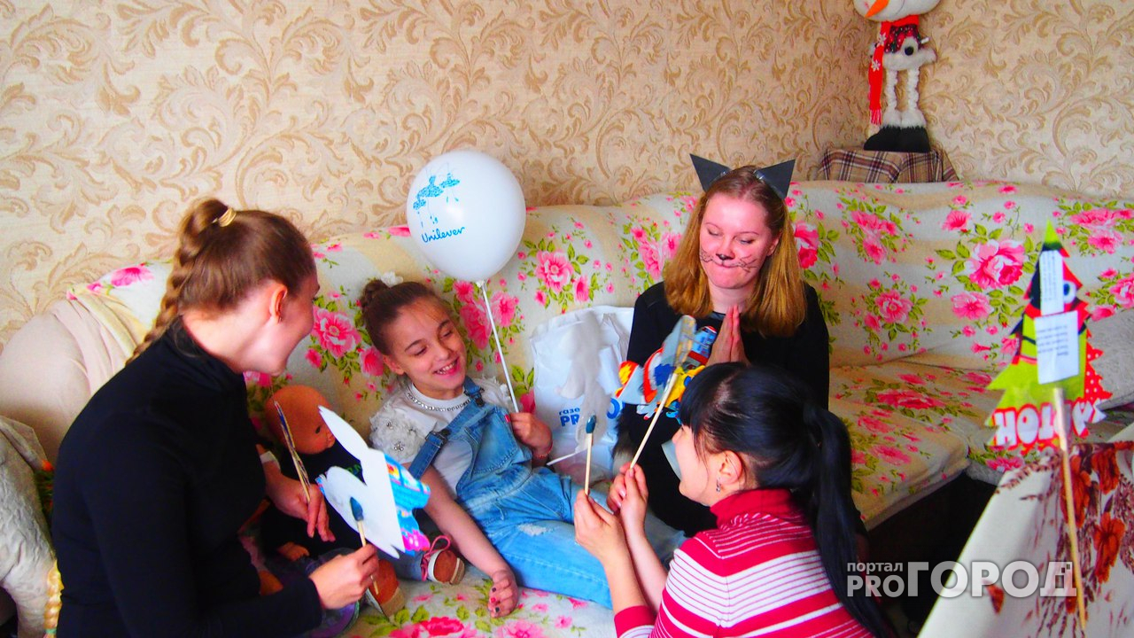 19 кировских семей получили книги и подарки в рамках благотворительной акции