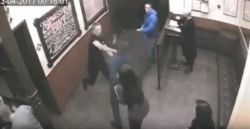 В Кирове осудили охранника, который сломал челюсть посетителю бара