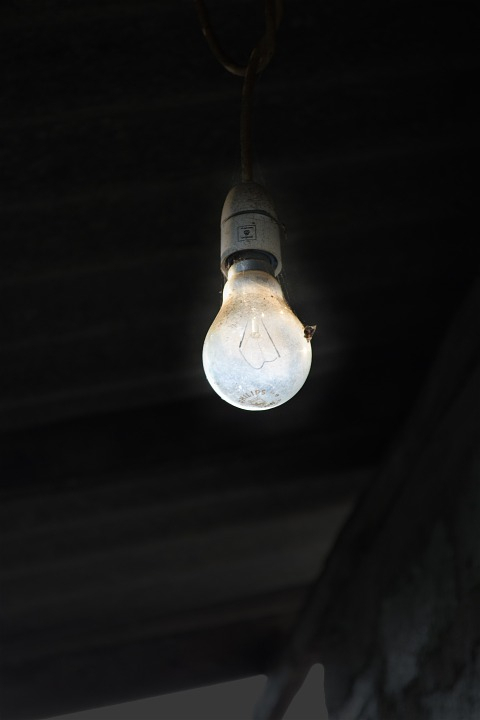 Отключение электричества: в каких домах Кирова в пятницу не будет света?
