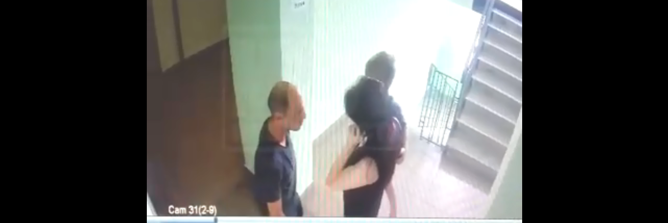 В Кирове мужчина избил мать с ребенком из-за просьбы не шуметь