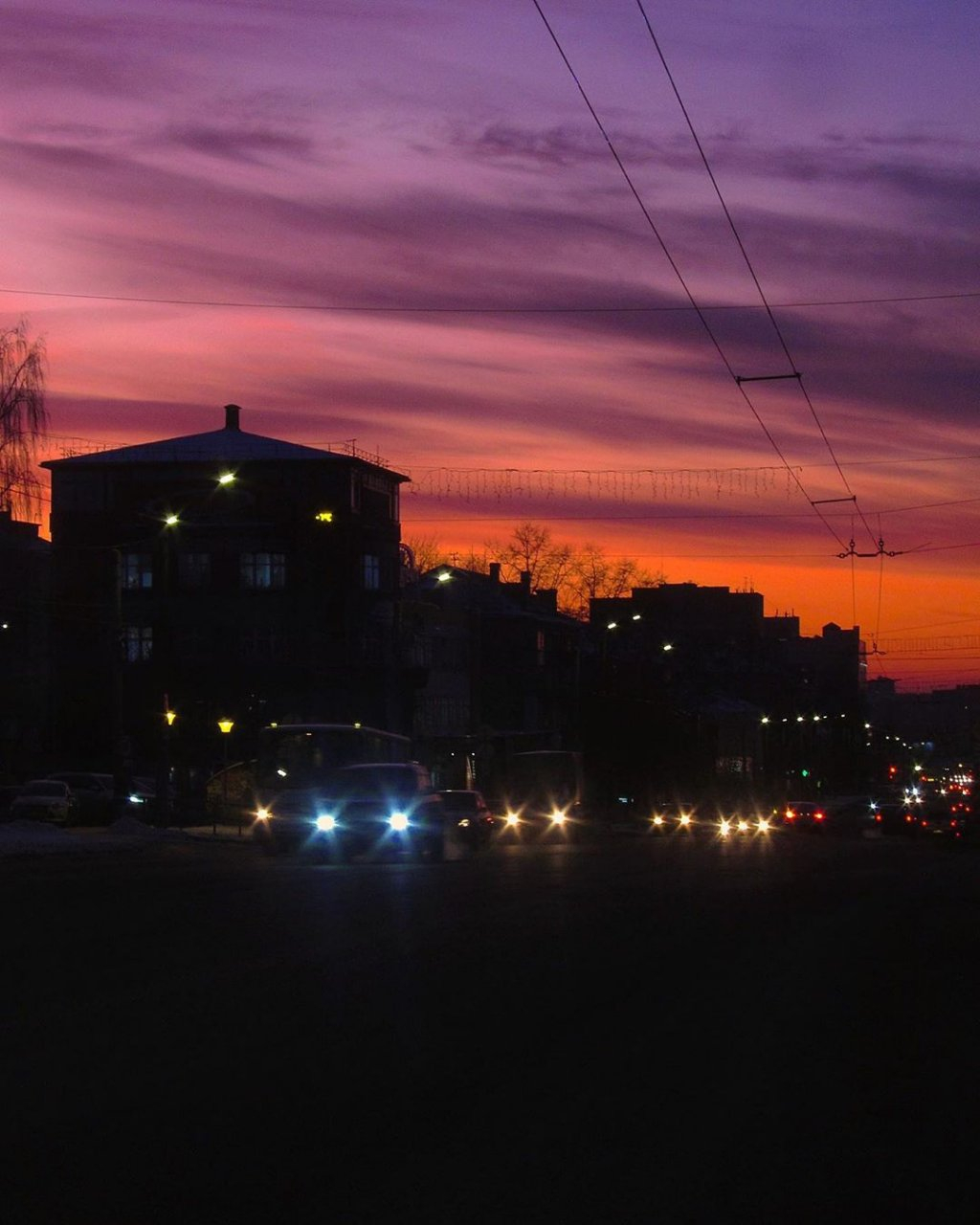 Фоторепортаж из Instagram: 10 захватывающих фото и 1 видео заката в Кирове