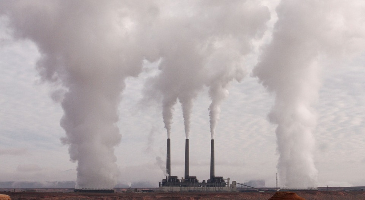 Две организации в Кирове систематически загрязняли воздух в районе Озерков