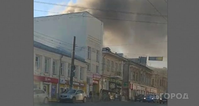 Очевидцы: «В центре Кирова пламя за 15 минут уничтожило дом»