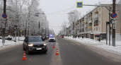 Пятилетняя девочка оказалась под колесами Hyundai на улице Попова в Кирове