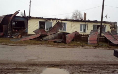 Семья на улице: в Кировской области сгорел дом главы сельской администрации