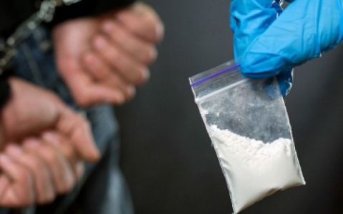 Преступная группа пыталась продать в Кировской области 1,5 килограмма наркотиков