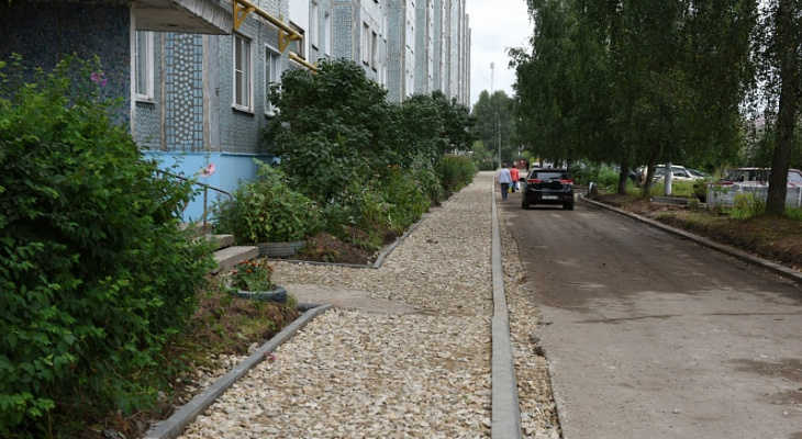 На улице Павла Корчагина впервые за 20 лет ремонтируют дороги во дворах