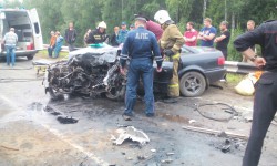 В Кировской области произошла страшная авария: иномарка въехала в фуру