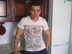 В Кировской области пропал 31-летний мужчина: знакомые утверждают, что парня затолкали в машину и увезли