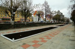 Фото: территория бывшей ярмарки на Комсомольской превратилась в сквер
