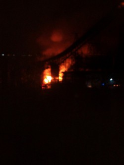 Крупный пожар у кировского трамплина: дознаватели рассказали, что произошло