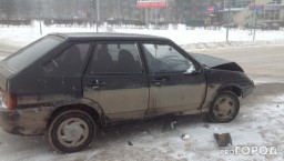 В Кирово-Чепецке автомобиль без водителя сбил пешехода