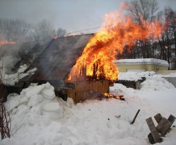Пожар в Кирове: сгорела баня