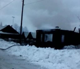 В Кировской области в пожаре погибли мать и сын