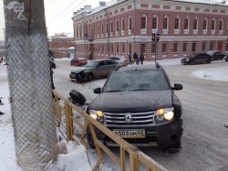 ДТП в центре Кирова: от столкновения иномарка вылетела на пешеходный переход