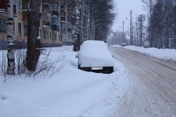 В Кирове ищут хозяев 250 автомобилей: их хотят оштрафовать на 5 тысяч рублей