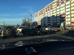 В Кирове автоледи не пропустила кроссовер: в результате столкновения пострадали два человека