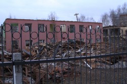 На территории детского сада на Большева нашли корпус от гранаты