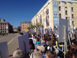 День Победы в Кирове: на Театральной площади началось построение Бессмертного полка