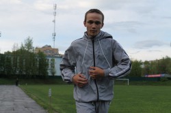 Кировчанин Иван Кокорин стал Чемпионом России по суточному бегу: каково это, бежать 24 часа?