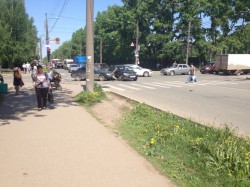 В Кирове на пешеходном переходе столкнулись два авто: 