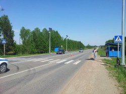 На дороге Киров-Стрижи пенсионер на «Оке» сбил пешехода на зебре: пострадавшая в реанимации