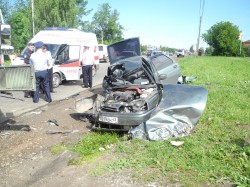 В Кирове снова ДТП с участием автобуса: пять пострадавших, легковушка превратилась в груду металла