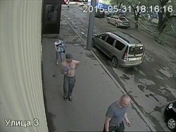 В Кирове два парня с девушкой вытащили у спящего собутыльника кошелек с крупной суммой