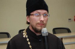 Кировский священник высказался против мастер-класса по йоге на Театралке