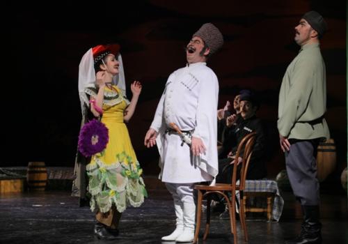 "Ханума" (12+)