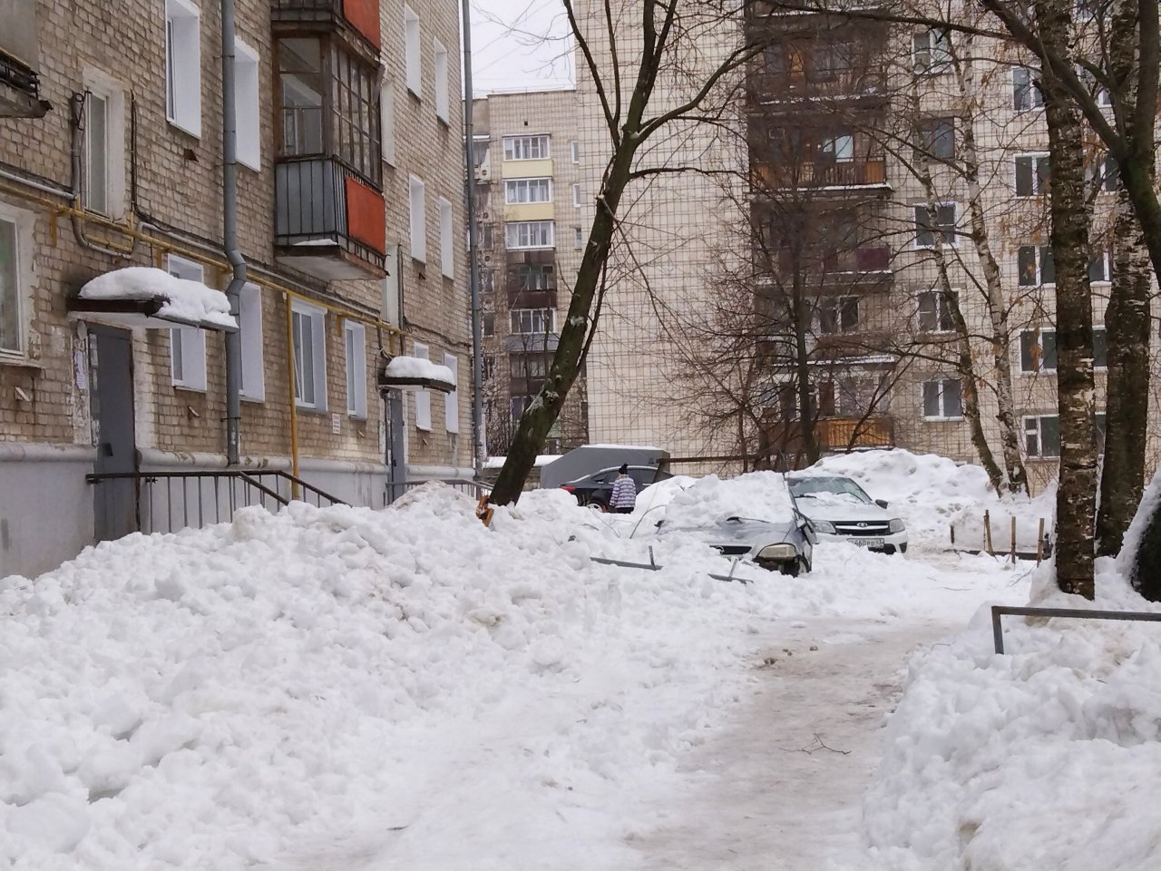 Киров сегодня. Киров снег. Снег в Кирове. Снегопад в Кирове. Снежный Покров.