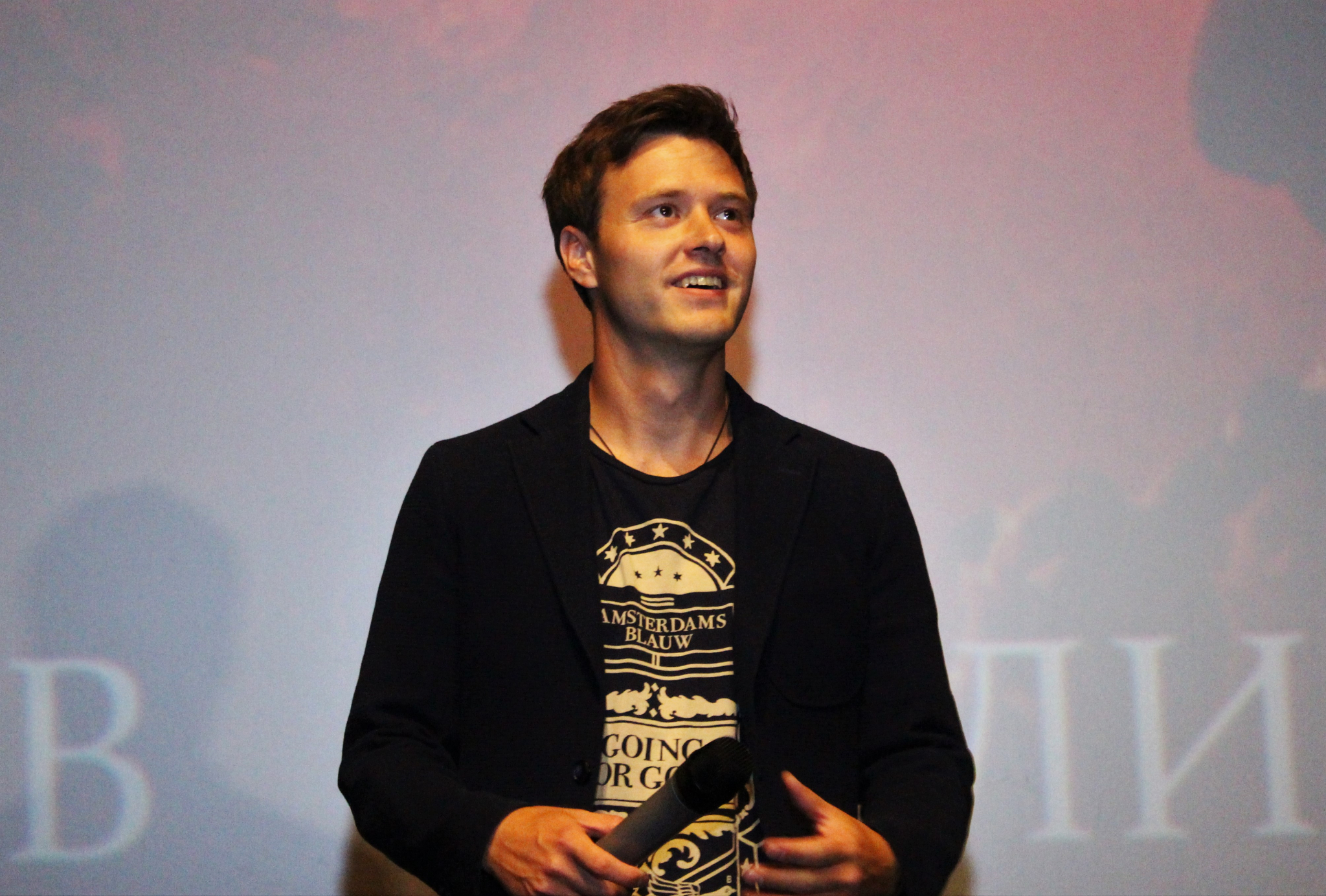 Город в лицах: премьерный показ фильма "Русалка. Озеро мертвых" и встреча с актером Ефимом Петруниным