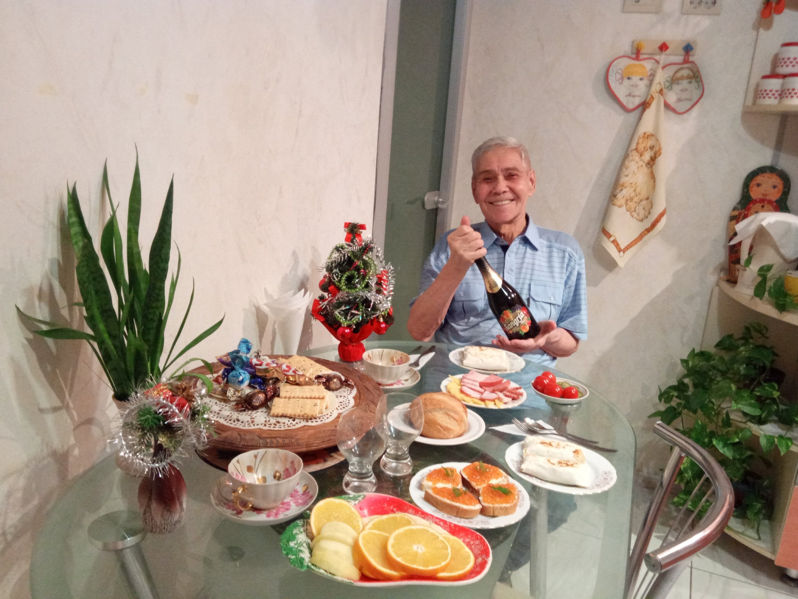 Город красивых людей "Новогодний стол"