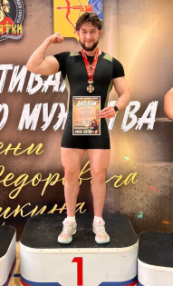 Максим Кузнецов