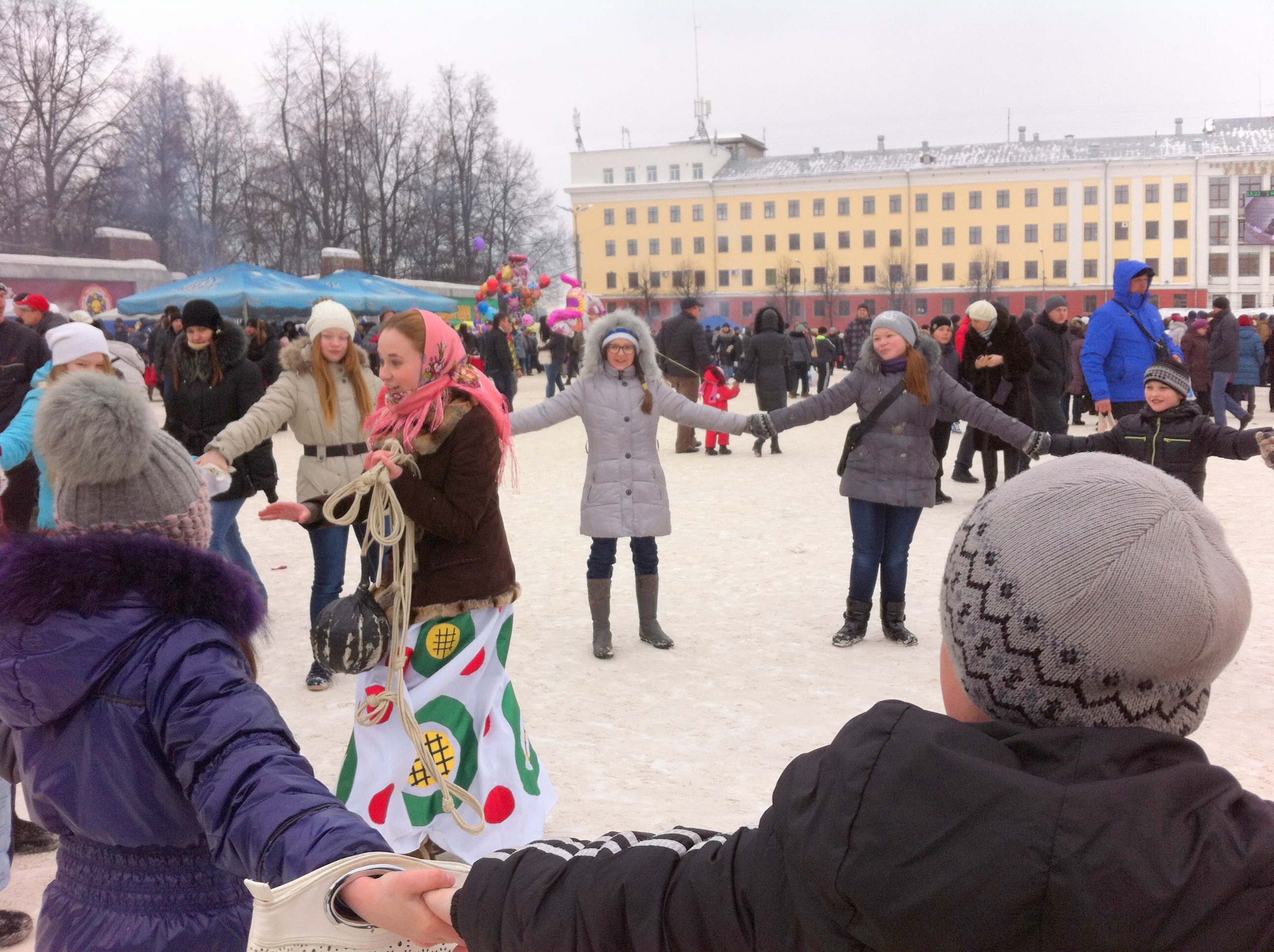 Масленица в Кирове 2 марта 2014 года, народные гуляния в России
