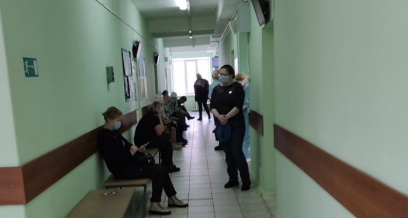 Рекордный антирекорд: в Кировской области выявили более 1200 заболевших COVID-19 за сутки
