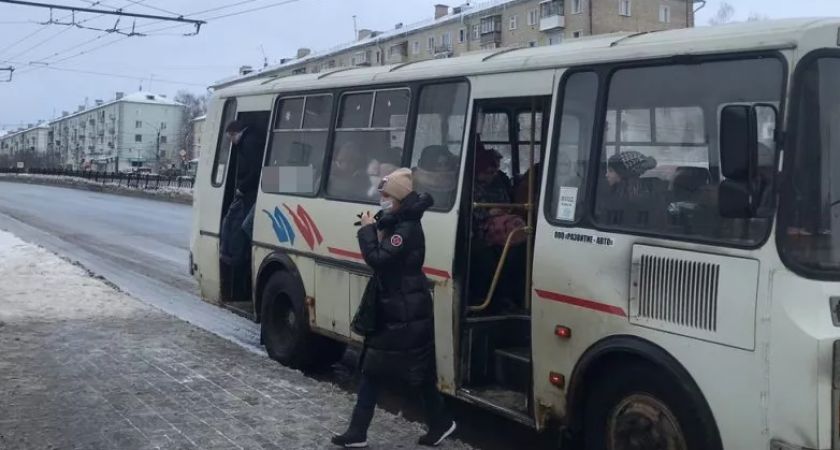 В Кирове запустили первые автобусы без кондукторов