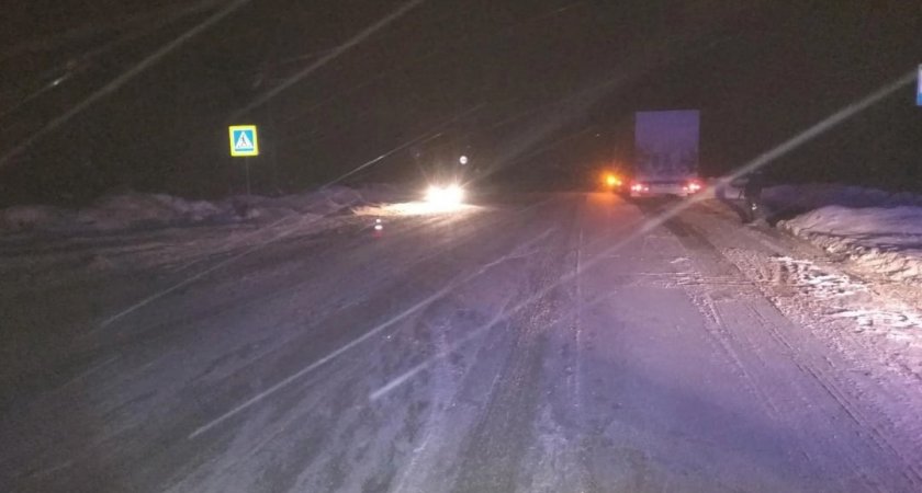 В Кировской области подростка сбил грузовик