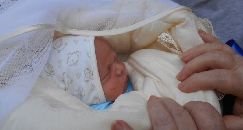 Кировчане могут регистрировать рождение детей в МФЦ