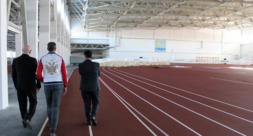 Легкоатлетический манеж в Кирове откроется в начале апреля