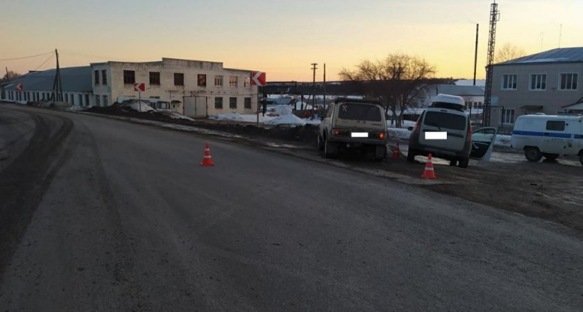 В Кировской области из-за столкновения двух легковушек пострадала женщина