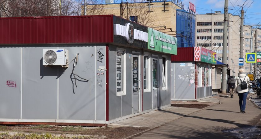 По требованию "Т Плюс" суд обязал убрать торговые точки из охранной зоны теплосетей